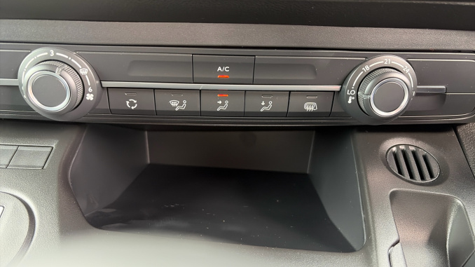Vauxhall Combo Cargo Combo Diesel 1.5 Turbo D 100ps Prime Plus H1 Van - Image 45